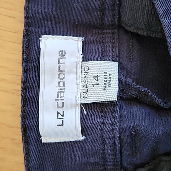 Liz Claiborne Size 14 women's shorts - Picture 3 of 4